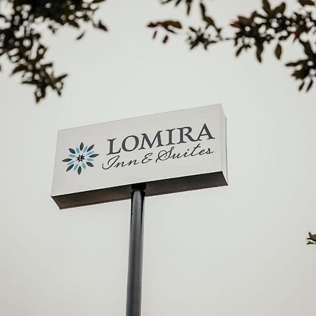 Lomira Inn And Suites エクステリア 写真